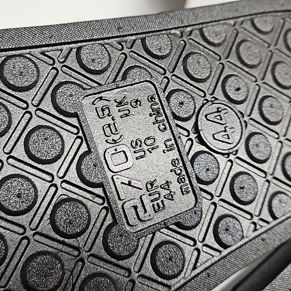 Flip Flops for Men, of a Women Print. B2 - Picture 6 of 12